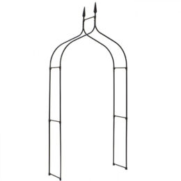 קשת גינה גותית ממתכת שחורה (דגם 7730) לתמיכת צמחים מטפסים ועיצוב שביל הגינה.