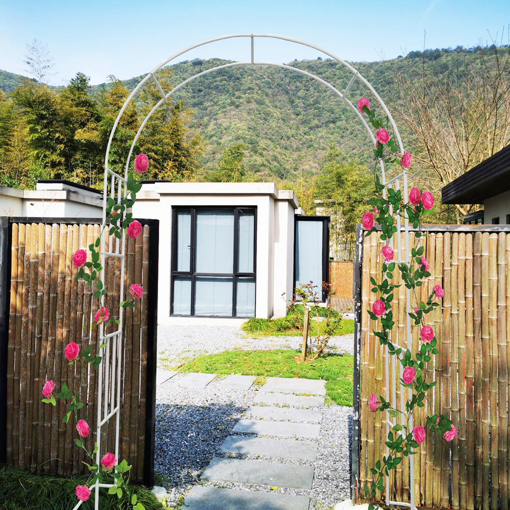 קשת רחבה ממתכת 146 ס"מ עם בסיסי צד לתמיכת צמחים מטפסים דגם אורנית – תמונה 4